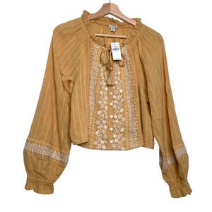 American Eagle Floral Embroidered Womens Size M Long Sleeve Tan Cropped Top NWT